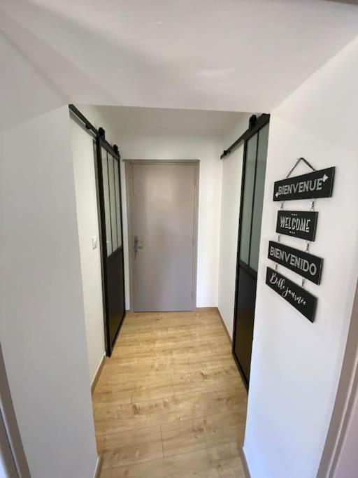 Le Petit Loft Des Halles Béziers Exterior foto
